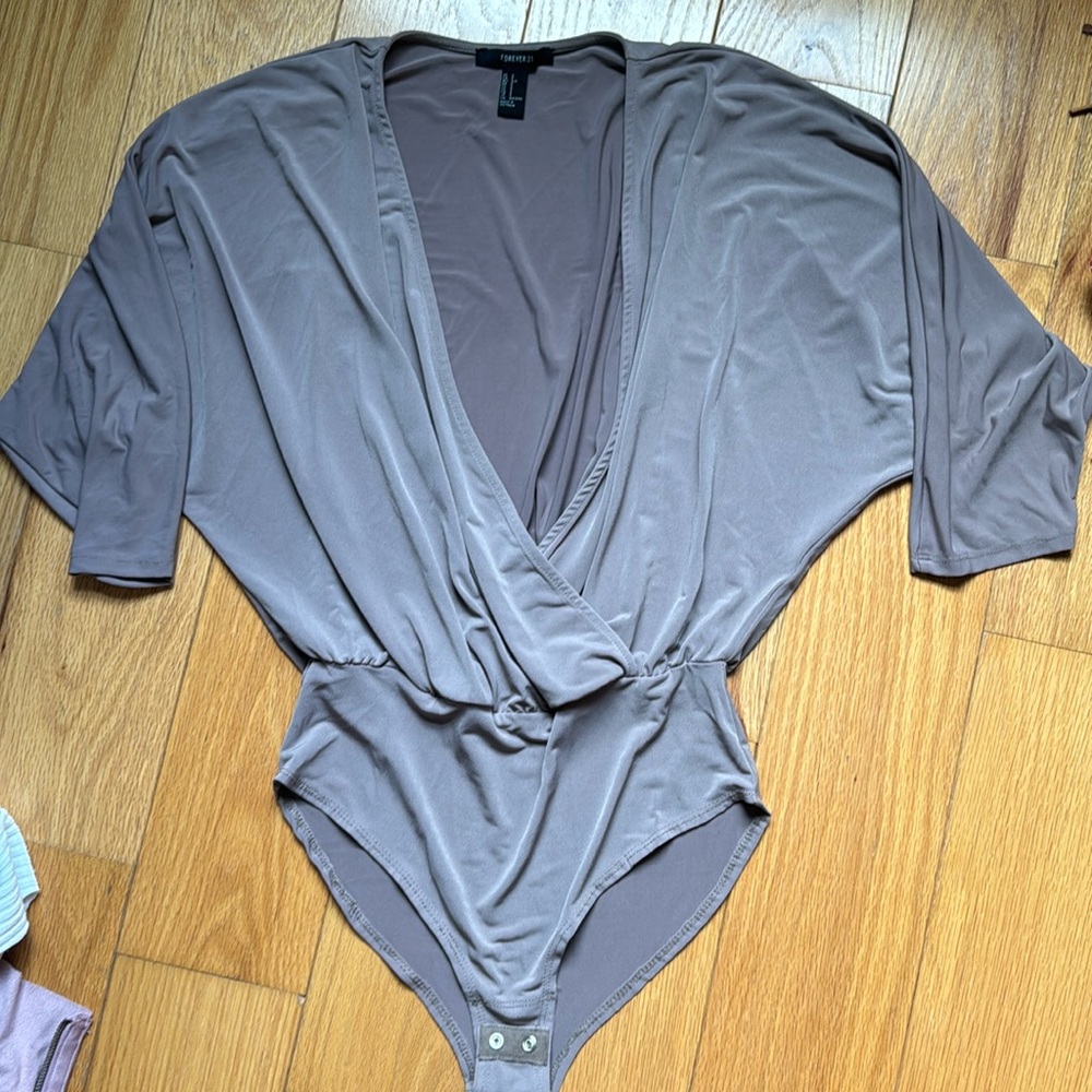 Forever 21 plunge neck body suit